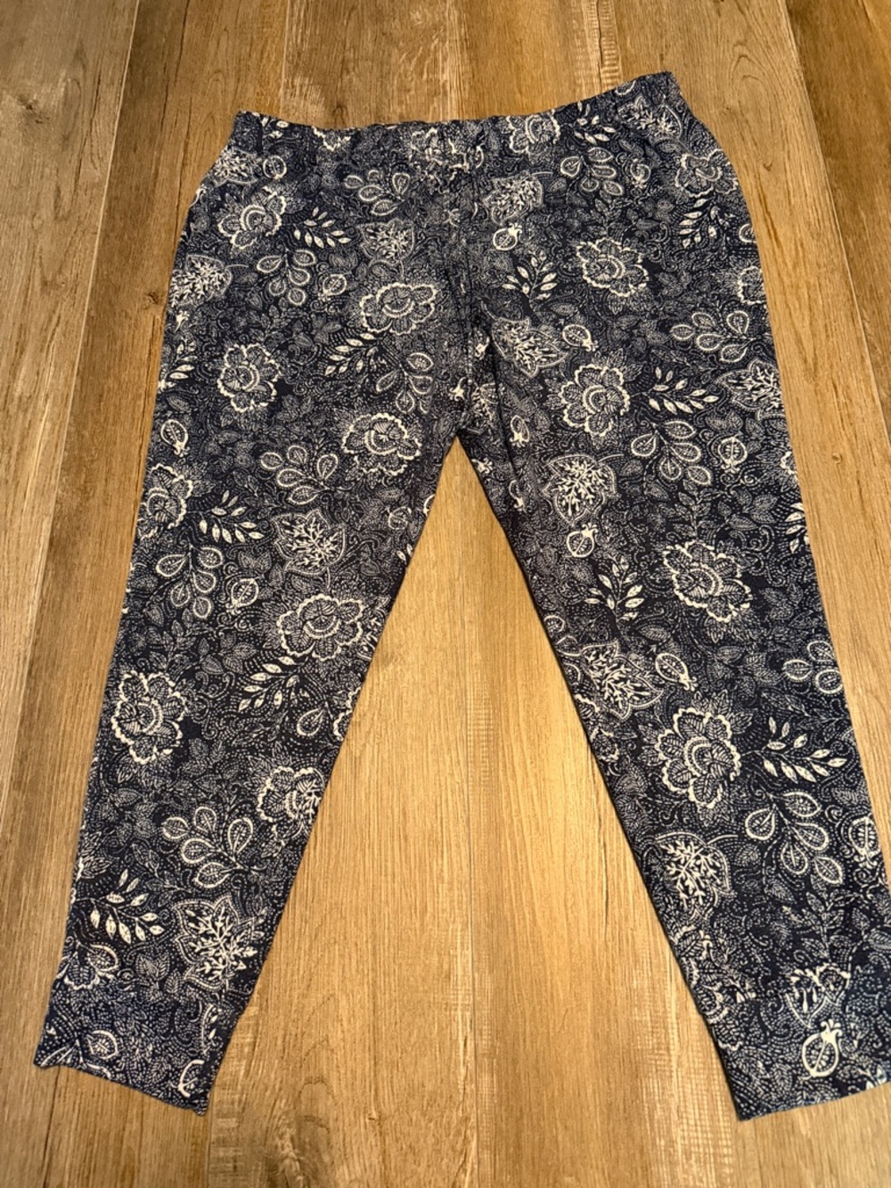 Lucky Brand Navy Blue and White Patterned Pajama Pants